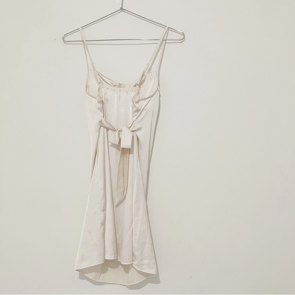 Vintage • Satin & Pearl Drape Neck Teddy in Cream - Picture 3 of 7